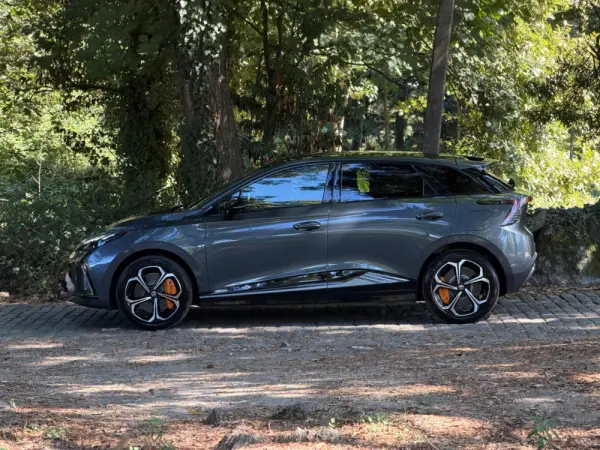 MG MG4 4 EV 64kWh XPower 40