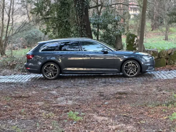 Audi A4 Avant 2.0 TDI Multitronic S-line 7