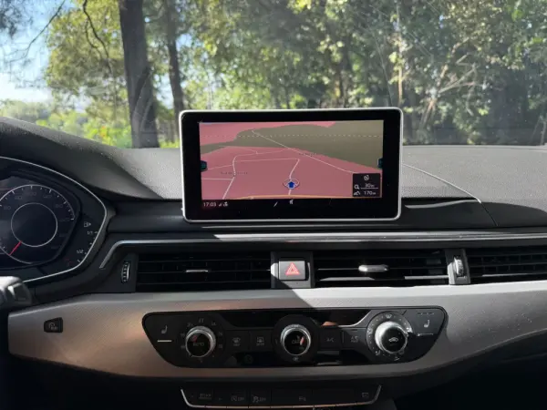 Audi A4 Avant 2.0 TDI Multitronic S-line 21