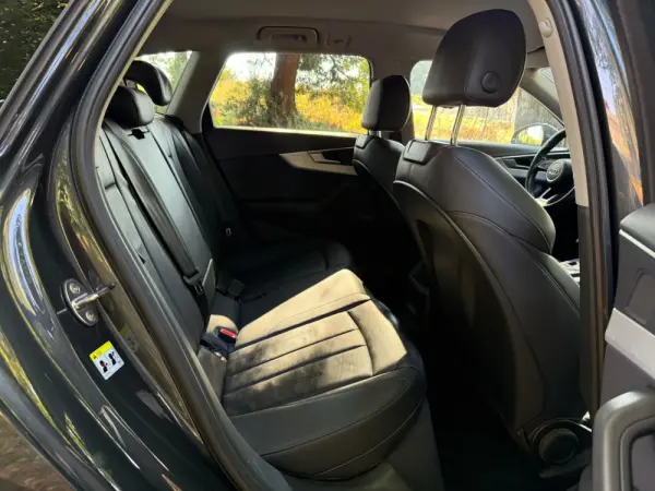 Audi A4 Avant 2.0 TDI Multitronic S-line 30