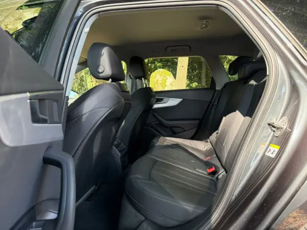 Audi A4 Avant 2.0 TDI Multitronic S-line 35