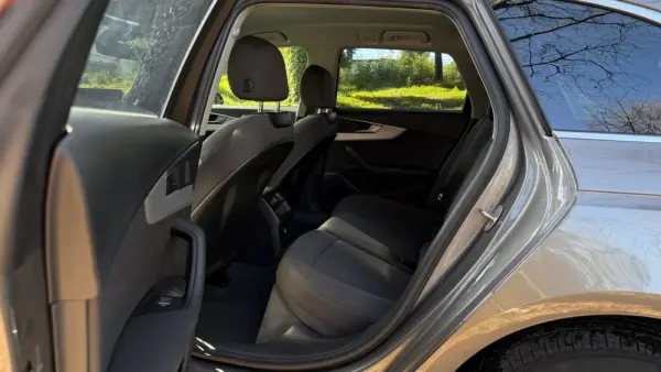 Audi A4 Avant 35 TDI Fleet Edition S tronic 11