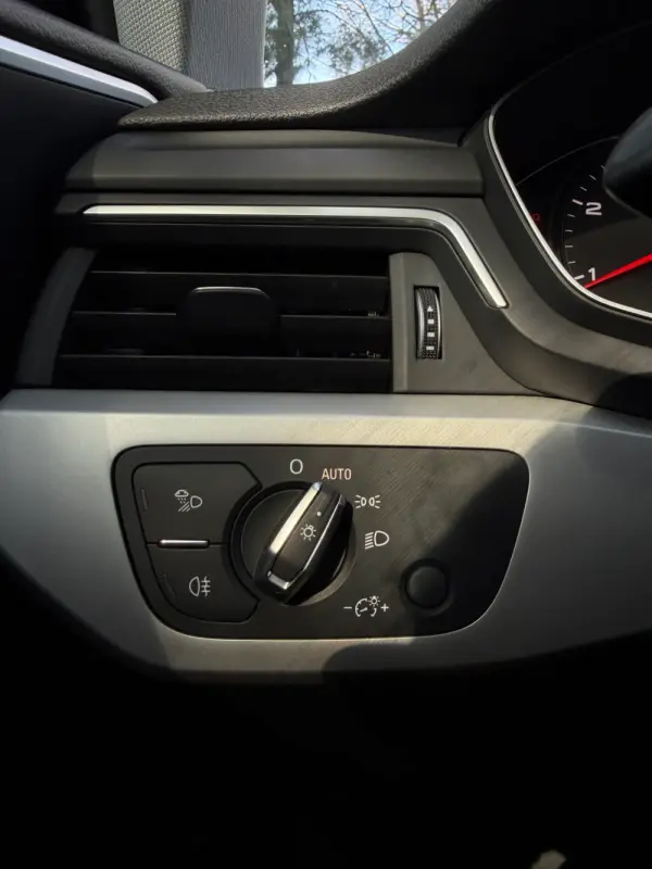 Audi A4 Avant 35 TDI Fleet Edition S tronic 12