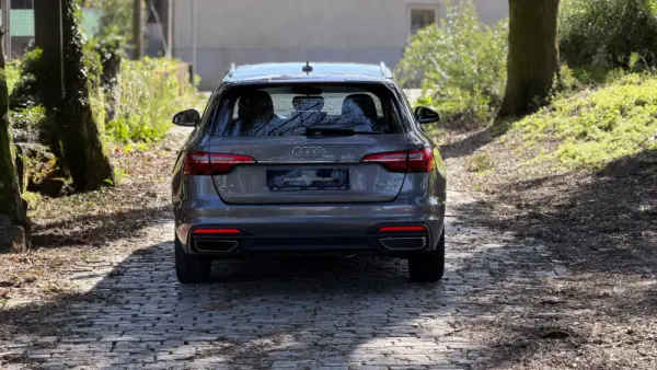 Audi A4 Avant 35 TDI Fleet Edition S tronic 32