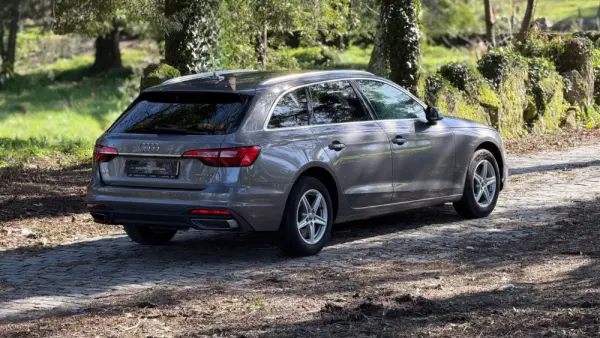 Audi A4 Avant 35 TDI Fleet Edition S tronic 33