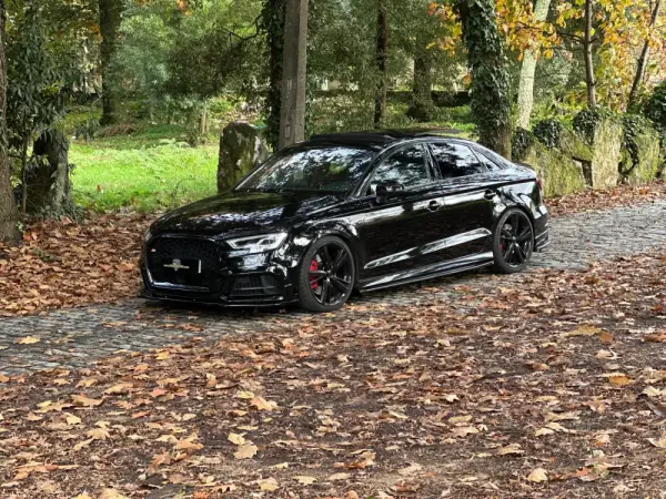 Audi S3 Limousine TFSI quattro S tronic 4