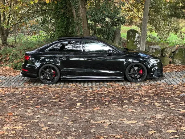 Audi S3 Limousine TFSI quattro S tronic 8