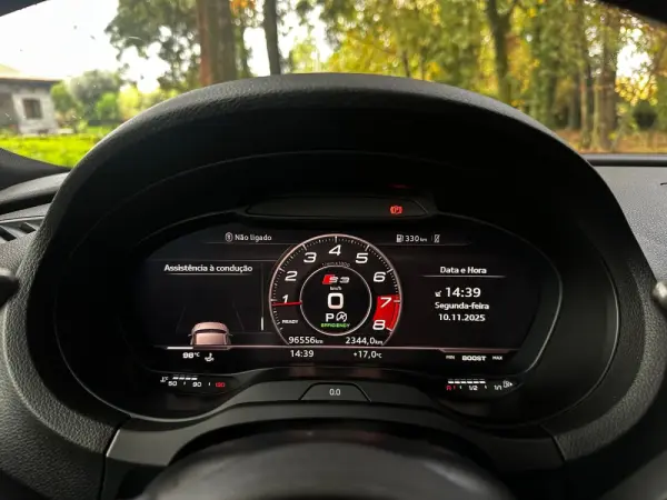 Audi S3 Limousine TFSI quattro S tronic 10