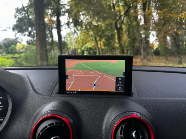 Audi S3 Limousine TFSI quattro S tronic 13