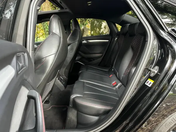 Audi S3 Limousine TFSI quattro S tronic 18