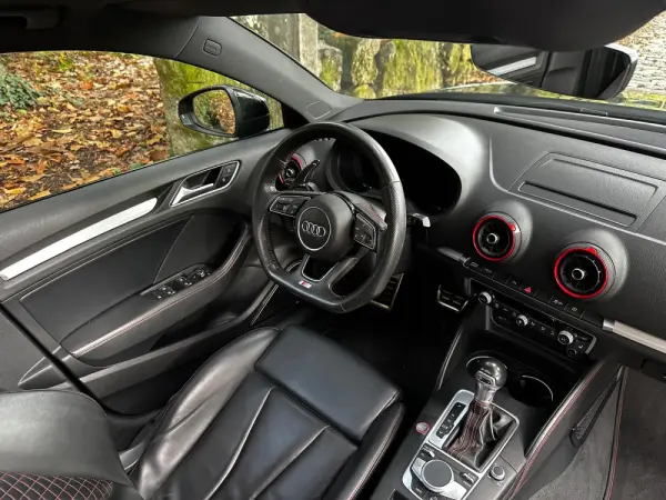 Audi S3 Limousine TFSI quattro S tronic 48