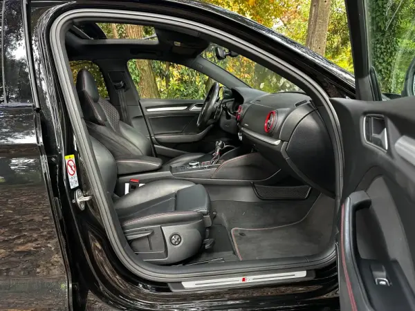 Audi S3 Limousine TFSI quattro S tronic 47