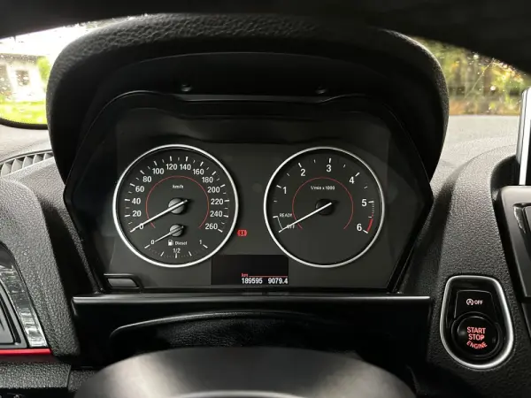 BMW 218 d Coupe Line Sport 11