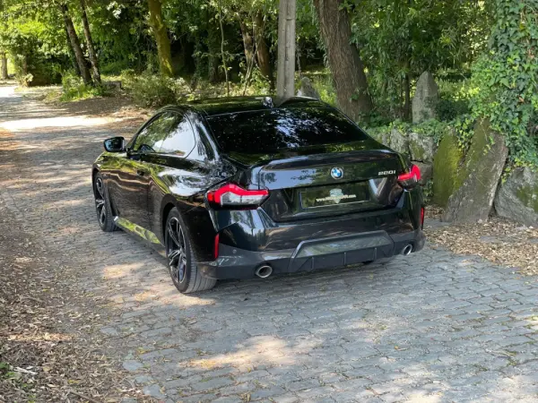 BMW 220 i Coupe Aut. M Sport 2