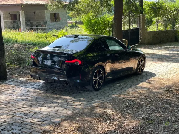 BMW 220 i Coupe Aut. M Sport 4