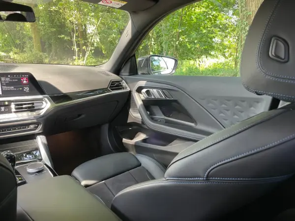 BMW 220 i Coupe Aut. M Sport 21