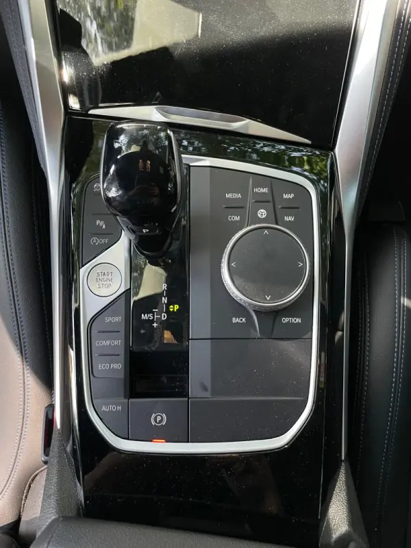 BMW 220 i Coupe Aut. M Sport 23