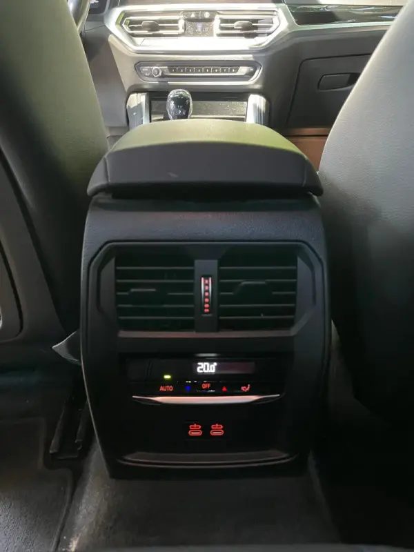 BMW 220 i Coupe Aut. M Sport 27