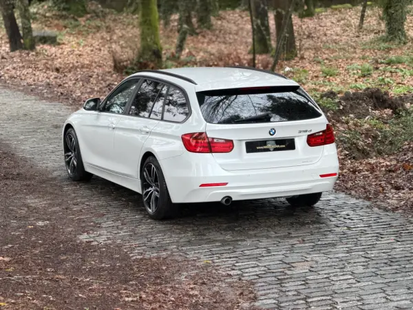 BMW 318 d 4