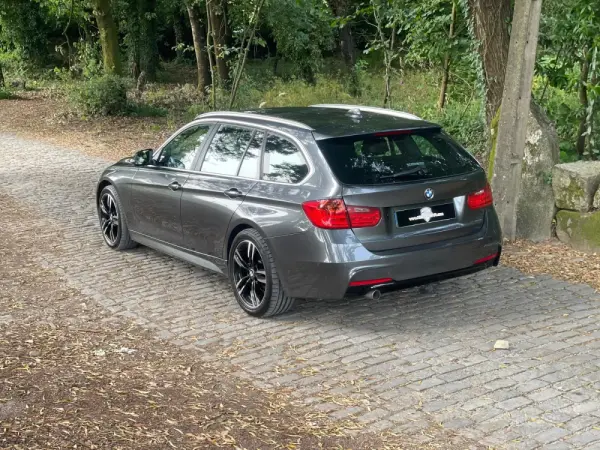 BMW 320 d Touring xDrive Pack M Auto 4