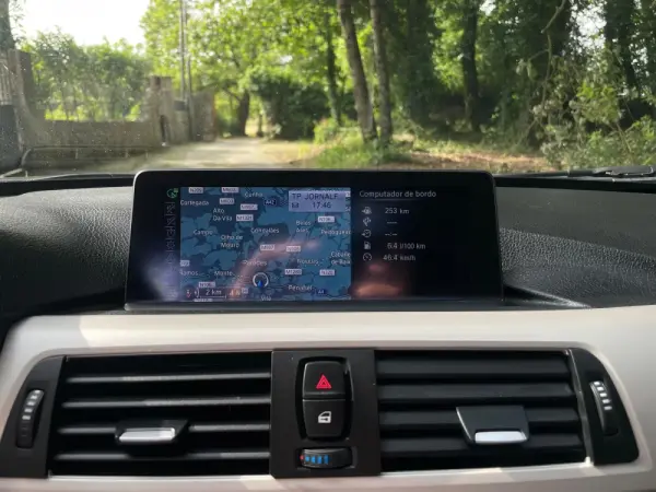 BMW 320 d Touring xDrive Pack M Auto 17