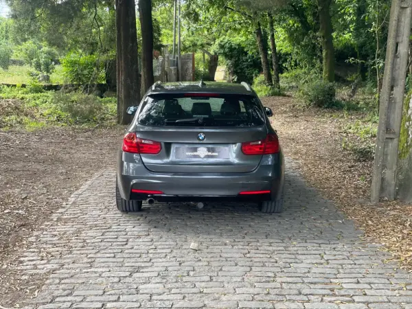 BMW 320 d Touring xDrive Pack M Auto 34