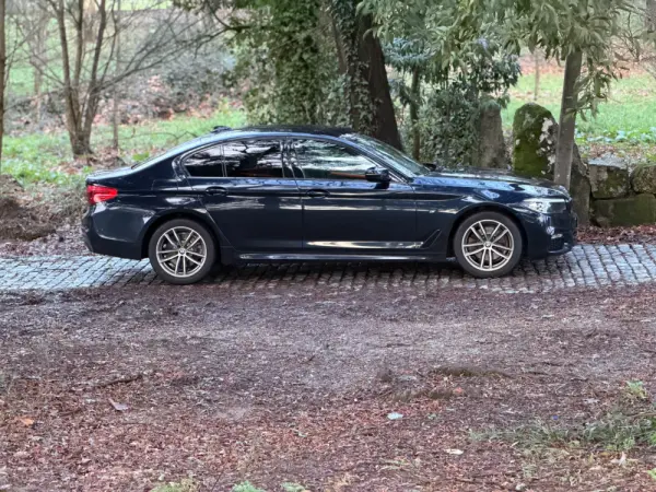 BMW 520 d Pack M Auto 7