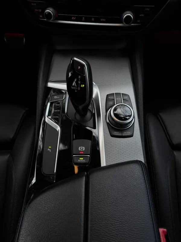 BMW 520 d Pack M Auto 18