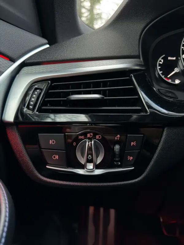 BMW 520 d Pack M Auto 27