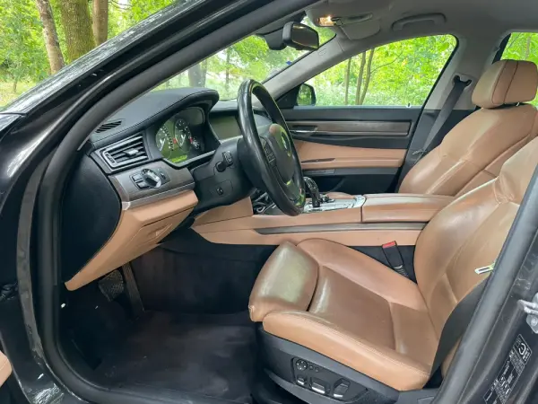 BMW 740 d 12