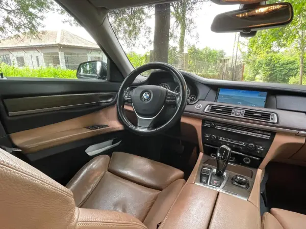 BMW 740 d 14