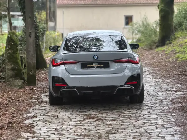 BMW i4 M50 Pack Desportivo M Pro 5