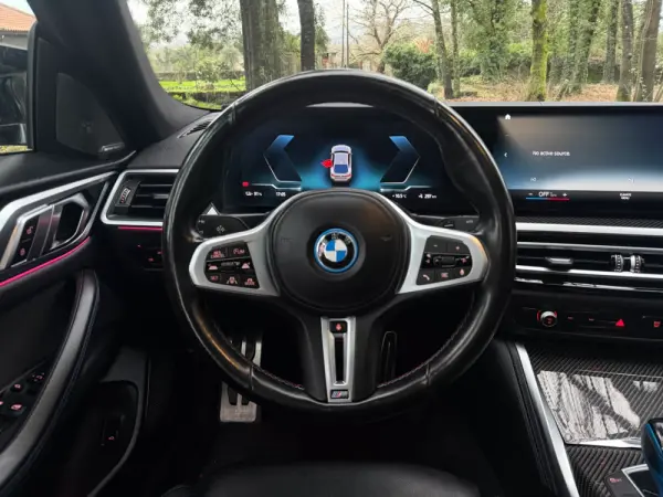 BMW i4 M50 Pack Desportivo M Pro 12