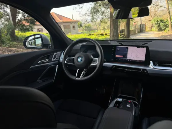BMW iX2 xDrive30 Pack Desportivo M Pro 33