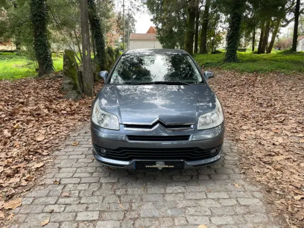 Citroen C4 1.6 HDi 110 Exclusive 3