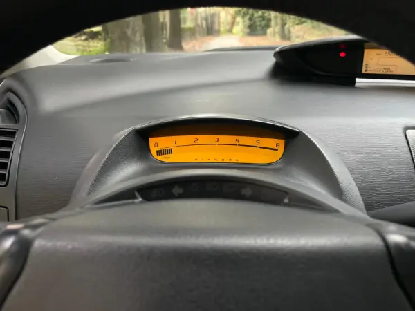 Citroen C4 1.6 HDi 110 Exclusive 24