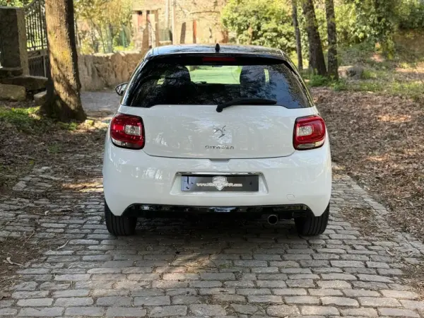 Citroen DS3 1.2 VTi So Chic 32