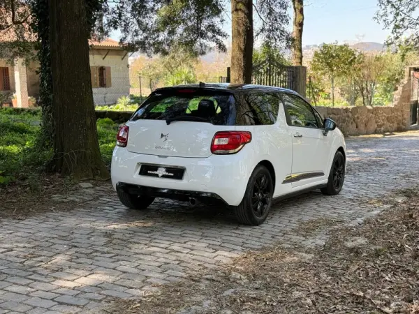 Citroen DS3 1.2 VTi So Chic 28