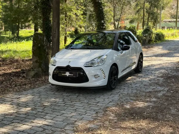 Citroen DS3 1.2 VTi So Chic 27