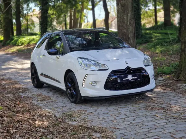 Citroen DS3 1.2 VTi So Chic 29