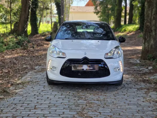 Citroen DS3 1.2 VTi So Chic 38