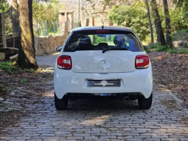 Citroen DS3 1.2 VTi So Chic 40
