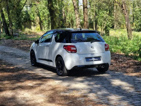 Citroen DS3 1.2 VTi So Chic 42