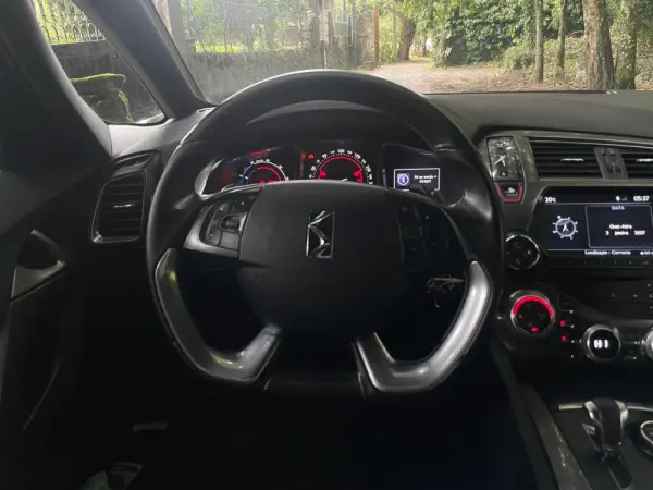 Citroen DS5 2.0 HDi Hy4 So Chic CMP6 102g 9
