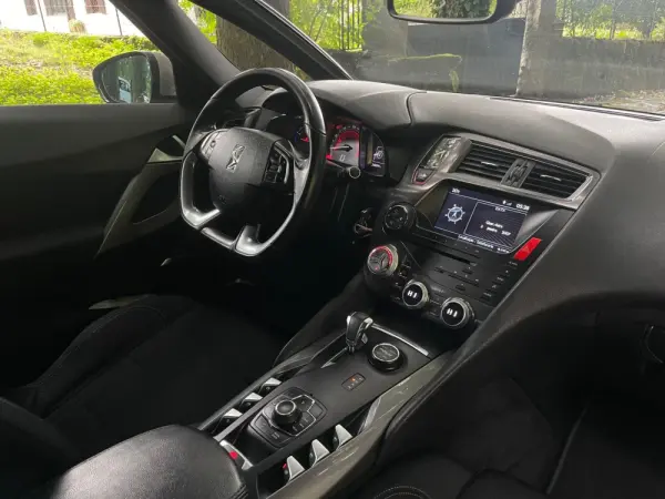 Citroen DS5 2.0 HDi Hy4 So Chic CMP6 102g 12