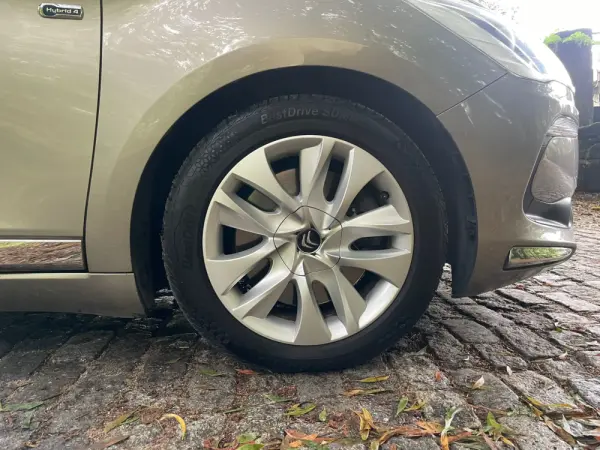 Citroen DS5 2.0 HDi Hy4 So Chic CMP6 102g 31