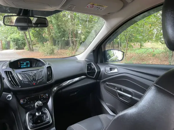 Ford Kuga 2.0 TDCi Titanium 17