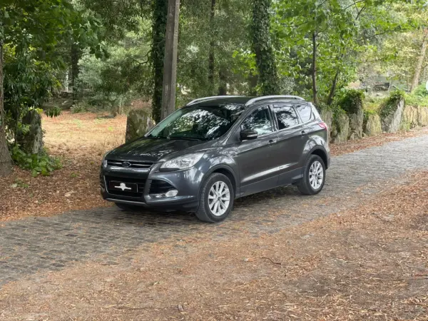 Ford Kuga 2.0 TDCi Titanium 25