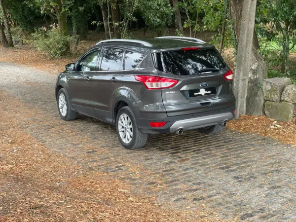 Ford Kuga 2.0 TDCi Titanium 28