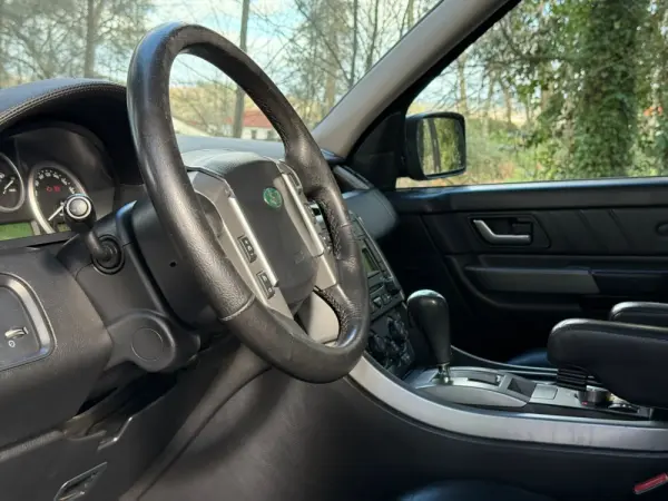 Land Rover Range Rover Sport 2.7 TDV6 HSE 10